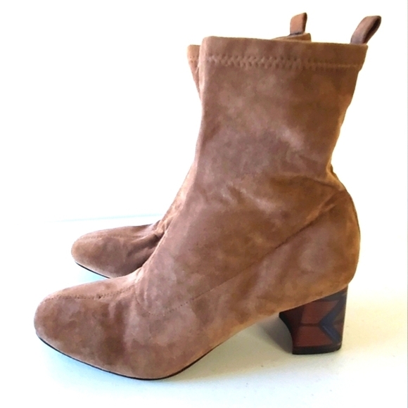 Olivia Miller Shoes - Olivia Miller Unbreak My Heart Boots Size 9 Chunky Heel Pull-on Sueded Bootie